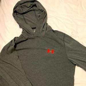 Under Armour Heat Gear Loose Fit Hooded Long Sleeve T-shirt - Size Medium